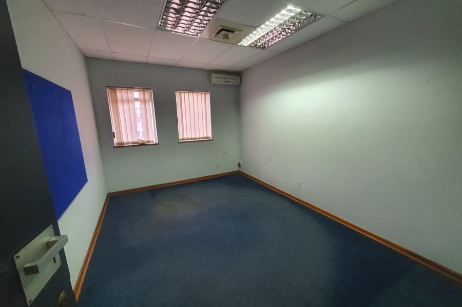 To Let commercial Property for Rent in Walmer Eastern Cape